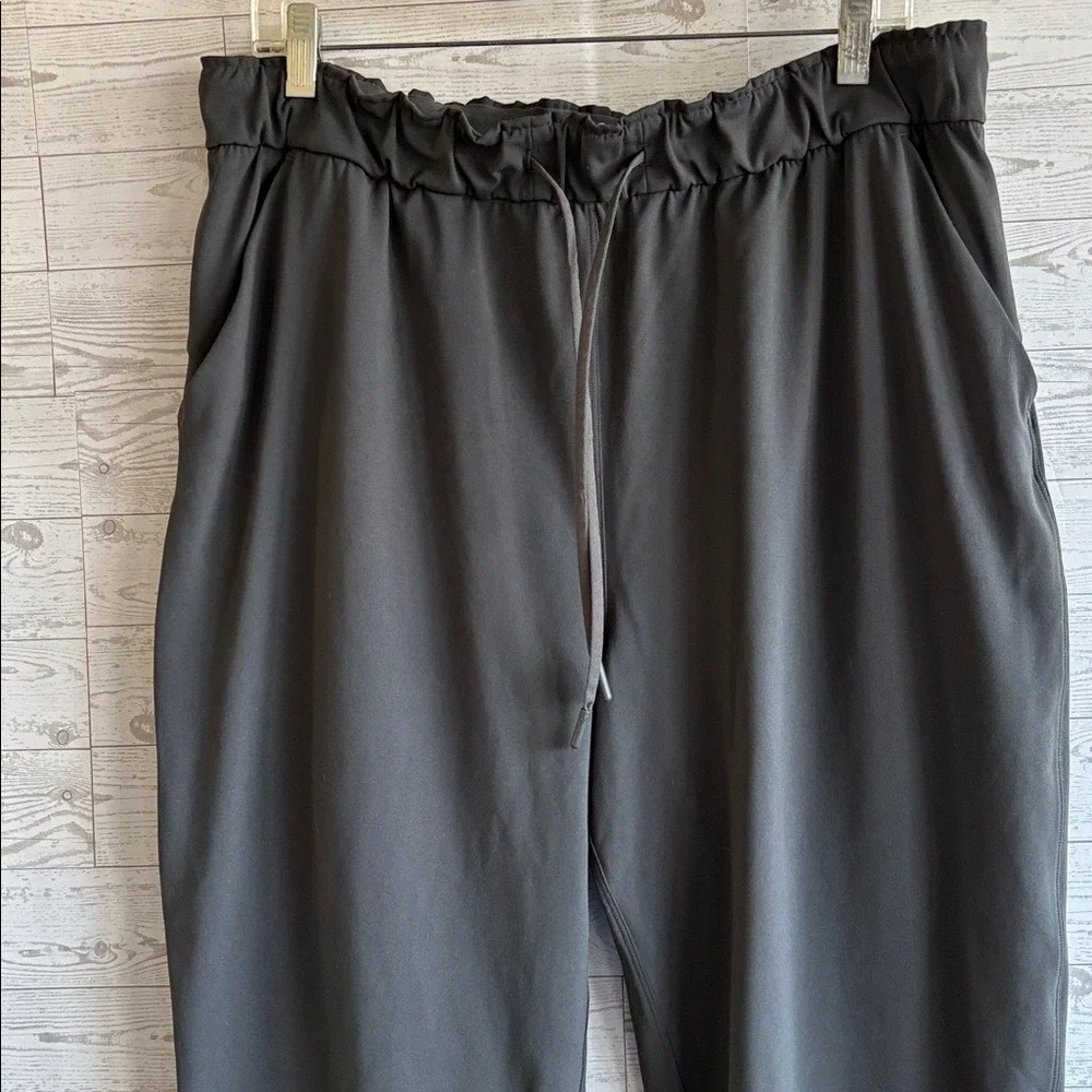 Lululemon Keep Moving Pant - Graphite Grey women's 14